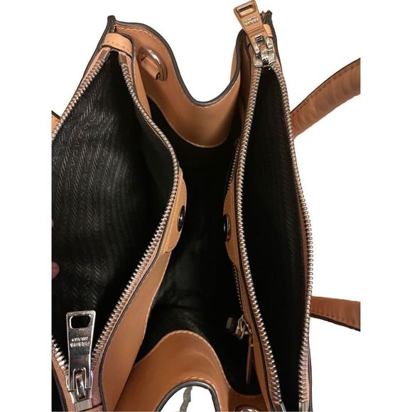 Prada Leather Purse - Picture 2 of 14